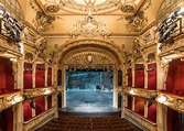 Das Theater am Schiffbauerdamm | berliner-ensemble