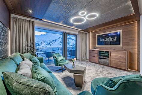 Alpen Wellness Resort Hochfirst Skifahrer Im Gipfelglück Prost Magazin