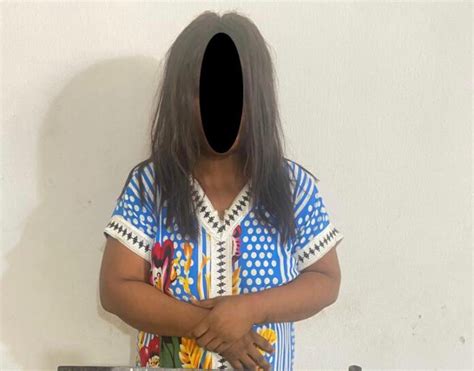 In Anambra Woman Arrested For Duping Young Ladies N9m With Fake