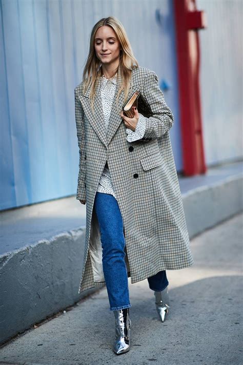 The Latest Street Style From New York Fashion Week Autumn Street