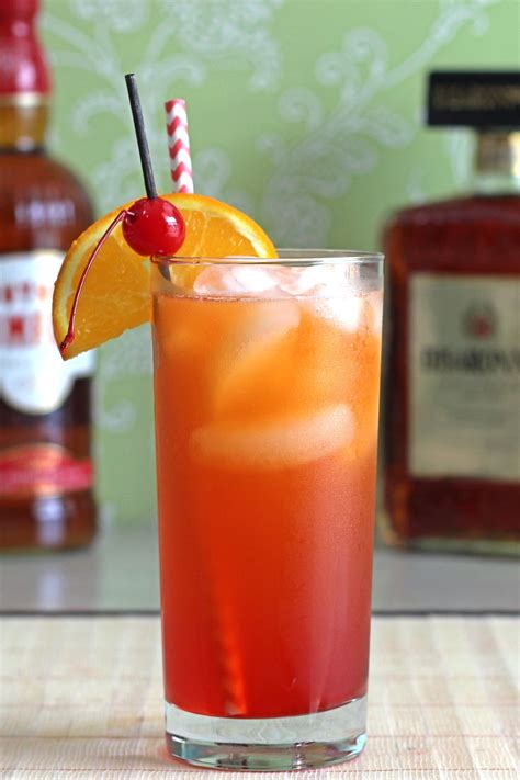 In this video, we will talk about the 6 best benefits of cranberry juice that will help improve your health in many wonderful ways! Alabama Slammer | Alabama slammer and Southern comfort