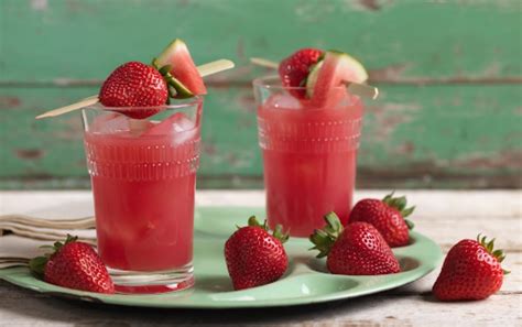 12 Refreshing Summer Mocktail Recipes Nutrition Myfitnesspal