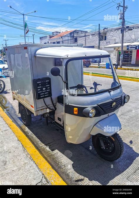 White Tuk Tuk White Tuktuks Rickshaw In Playa Del Carmen Quintana Roo