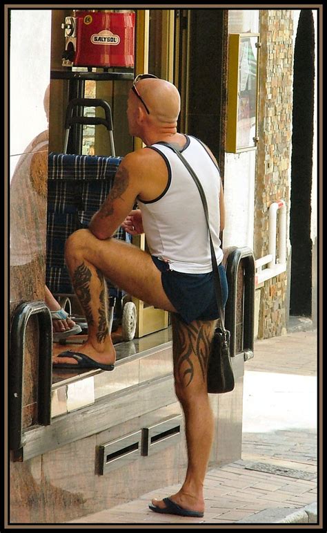Weather has just got nice over here so we now need to buy a couple of pairs as she doesn't even own any in the winter. Who Wears Short Shorts | This man was wearing really short ...
