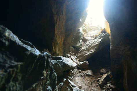 Explore The Hidden Rock Caves At Partington Cove Big Sur California