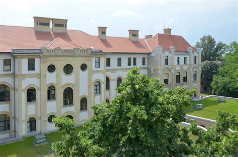 It is the administrative centre of vas county in the west of the country, located near the border with austria. Uzsoki Kórház Térkép