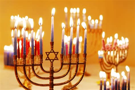 what-is-hanukkah,-and-why-is-it-celebrated-thanksgiving-com