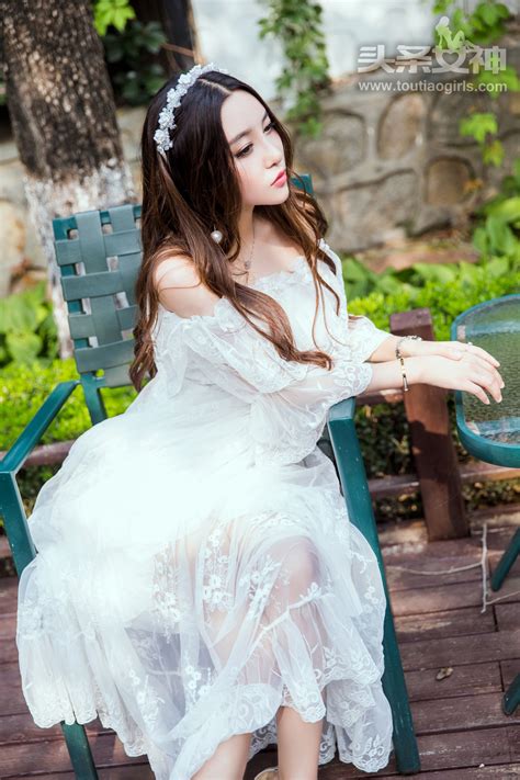 Li Zixi “flower Fairy” Headline Goddess Photo Album Share Erotic