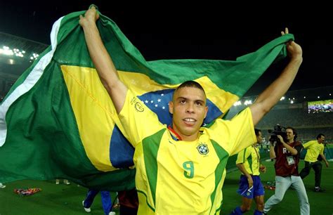 Ronaldo Nazario Brazil Legend Apologises For 2002 World Cup Haircut
