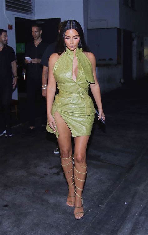 Kim Kardashian Tests Out Her Famous Figure In Eye Catching 48 Off