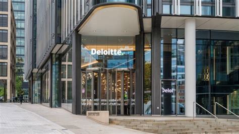 Deloitte Cuts Temperatures In Uk Offices By 2c To Save Energy Financial Times