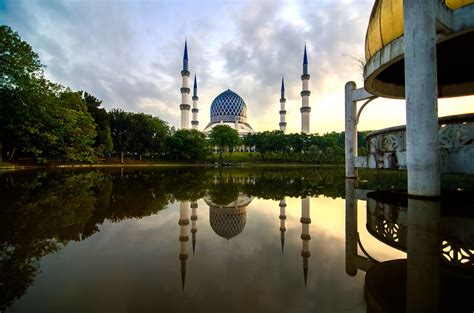 Mosques near shah alam, selangor, malaysia. masjid shah alam 2nd view | zamri shah | Flickr