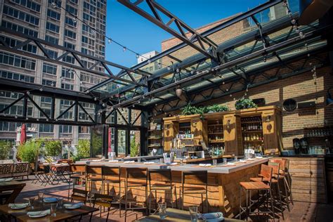 New york is an endless playground for food and drink enthusiasts, and we love the city for it. Best Rooftop Bars in NYC | Julep by Triplemint.