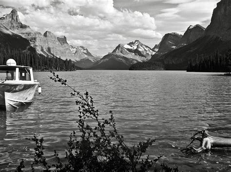 Maligne Lake Photograph By Ricardmn Photography Fine Art America