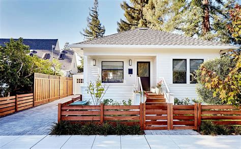 42 Stunning Front Yard Fence Ideas | Blending Nature and Structure