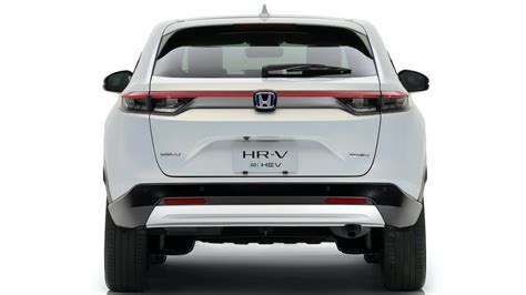 New 2022 Honda Hr V Hybrid On Sale Now Costs From £26960 Carwow