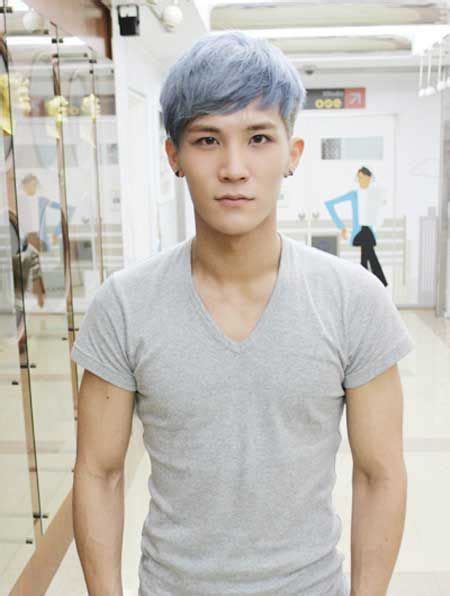 This hair color is so trendy that the most popular celebrities also are already flaunting it. 40+ Most Popular Ash Grey Hair Men Asian - Holly Would Mother