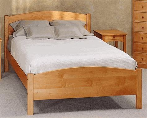 All Natural Solid Maple Classic Queen Platform Bed By Pacific Rim