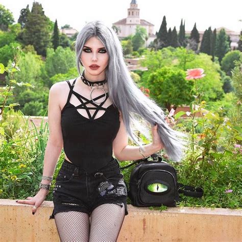 Gothic And Amazing Model Dayana Crunk Clothes Killstar Welcome To Gothic Outfits Girl