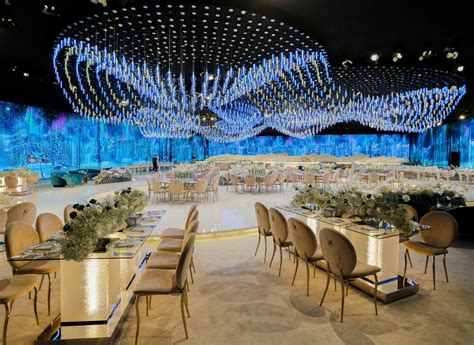 Royal Wedding in Qatar with Extravagant Decor & Kinetic Ceiling