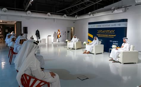 وكالة أنباء الإمارات استثمر في الشارقة يستضيف أعضاء برنامج