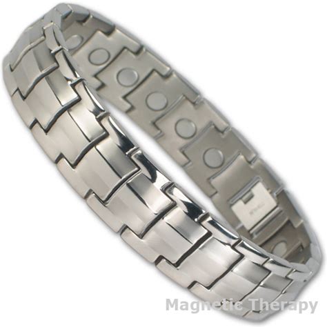 Mens Classic Titanium Magnetic Therapy Bracelet