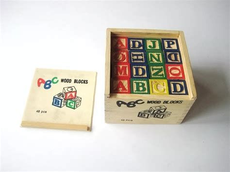 Caixa Bloco Alfabeto Brinquedo Educativo Letras Em Madeira R 25 00