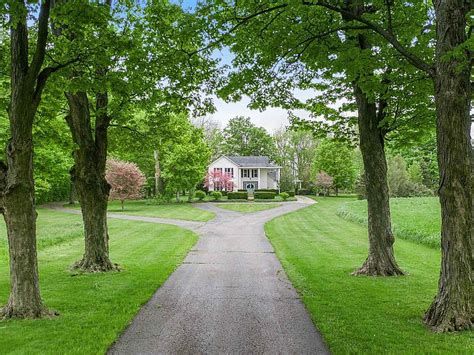 Love The Tree Lined Driveway 21 Acres In Indiana Circa 1890 325000