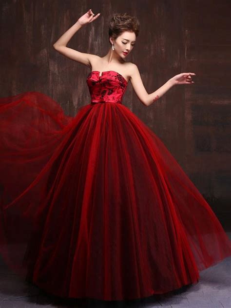 Ball gowns are traditionally reserved for the most sophisticated of events so it is only fitting that they wear well and look great during this year's prom. Strapless Royal Scarlet Red Quinceanera Ball Gown Dress ...