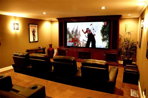 It includes a wide variety of different movie genres from classic mary poppins to deadpool, monsters, inc. 15 Simple, Elegant and Affordable Home Cinema Room Ideas ...