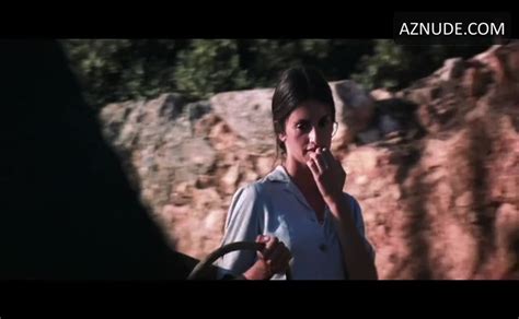 Penelope Cruz Breasts Scene In Captain Corelli S Mandolin Aznude