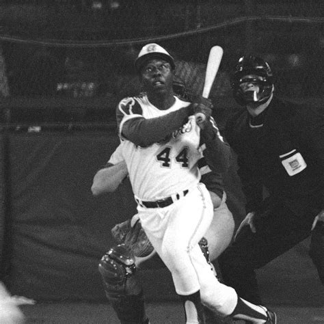 on this day in history april 8 1974 hank aaron breaks babe