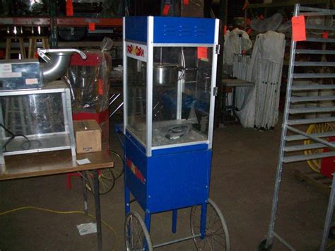 Gold Medalsams Club Popcorn Machine Mn 2085cl Mounted On Wheeled Cart
