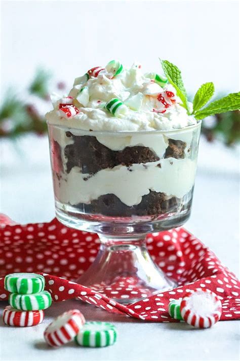 Holiday Peppermint Brownie Trifle Is Super Easy To Make It Just Takes 4 Ingredients And