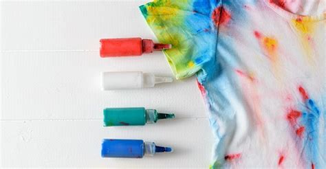 Diy Dye Your Boring Clothes With Tie Dye At Home Homemade Tie Dye
