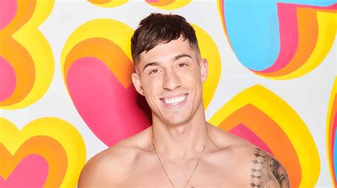 Love Island 2020 Contestants Meet The Cast Of First Winter Series Here Tellymix