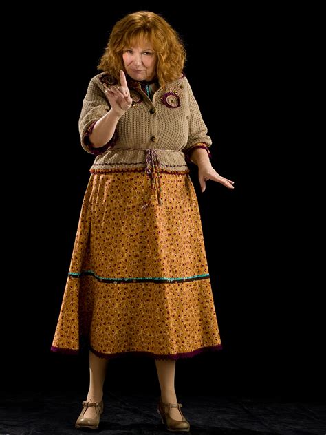 Portrait Of Molly Weasley Harry Potter Fan Zone