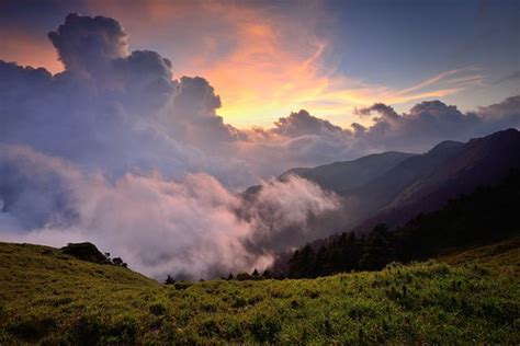 Sunset At Mountain Hehuan 合歡夕景 Copyright © Vincent Ting Ph Flickr
