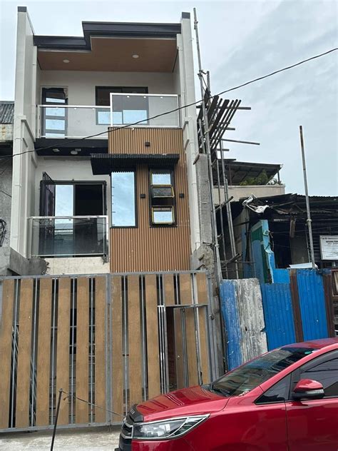 Quezon City Townhouse Kamuning Property For Sale Townhouse On Carousell