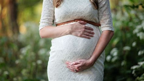 Escrache De Una Embarazada Moviliza A Mamás Solteras Extra