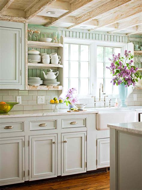 9 Essential Tips For Choosing The Coziest Farmhouse Kitchen Colors