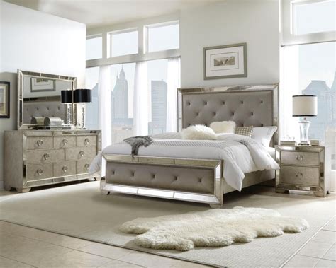 It is not only king size bedroom set that you can choose, but you can also choose queen size bedroom sets under 1000 dollars. King bedroom furniture sets under 1000 | Hawk Haven