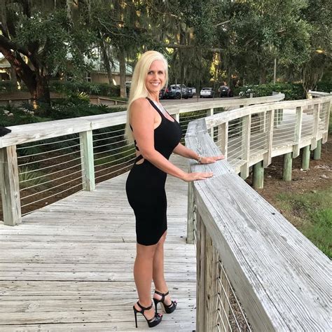 Stacked MILF R Tightdresses