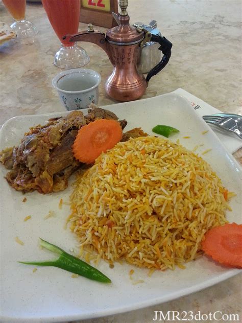 Ternyata, ini restoran nasi arab paling popular di shah alam. Lamb Mandy sedap di Al-Rawsha Shah Alam. Rugi tak cuba!