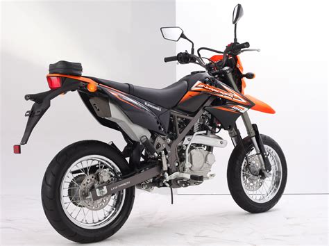 Checkout march promo & loan simulation in your city and compare the. Kawasaki D-Tracker 150 launched, priced at RM9,689 iIMG ...