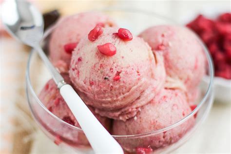 Banana Pomegranate Ice Cream | Dessert bullet recipes, Dessert bullet, Ice cream