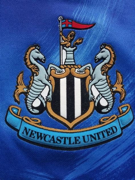 The latest newcastle united fc news, transfer news, match previews and reviews and newcastle united fc blog posts from around the world, updated 24 hours a day. Newcastle United Away football shirt 1993 - 1995 ...