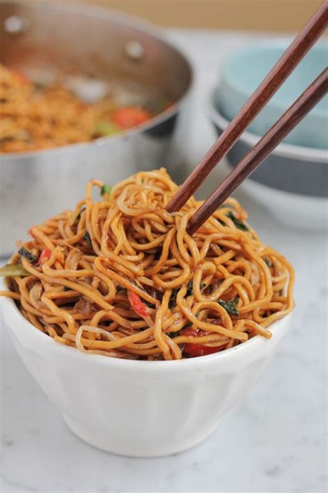 Vegetable Chow Mein Quick And Easy Vegan Recipe Hip Foodie Mom Recipe Vegan Recipes Easy