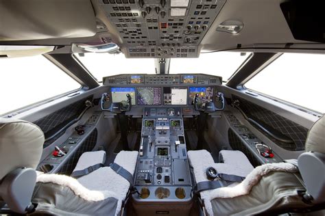 Gulfstreams Swanky New Jets Are Packed With Touchscreens For Pilots