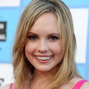 Meaghan Martin Hot Bikini Photos Rather Than Sexy Scarf Pics For